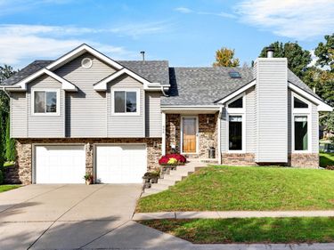 406 MAPLE Drive, TREYNOR, IA 51575