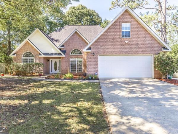 512 Quail Run Drive, Warner Robins, GA 31088
