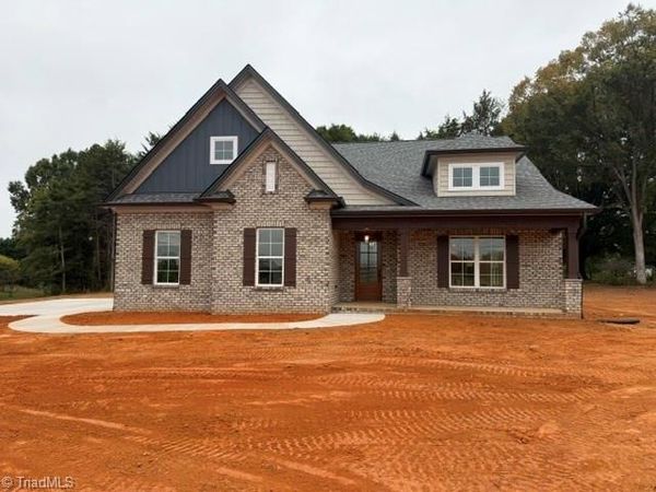 114 Rainbow Road , Advance, NC 27006