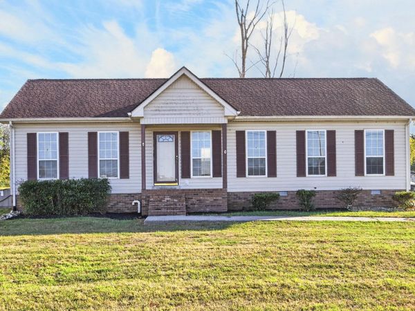 4008 Fleetwood Dr , Westmoreland, TN 37186