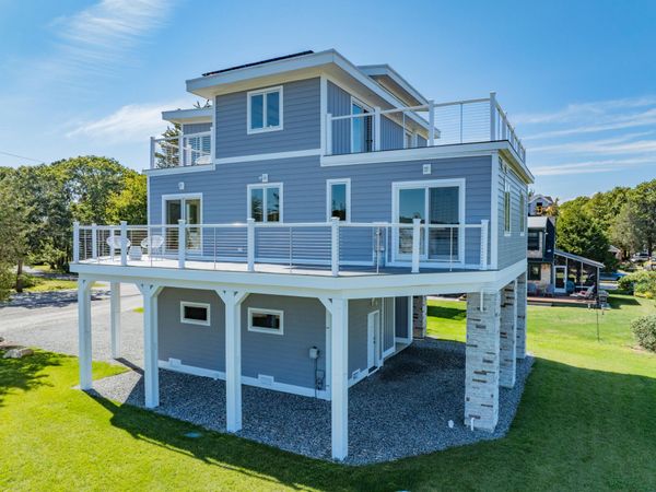 1 Starboard Way , Mattapoisett, MA 02739