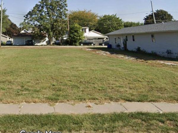 1120 E Washington, Washington, IA 52353