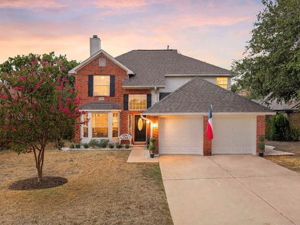 8305 Hillrock DR , Round Rock, TX 78681