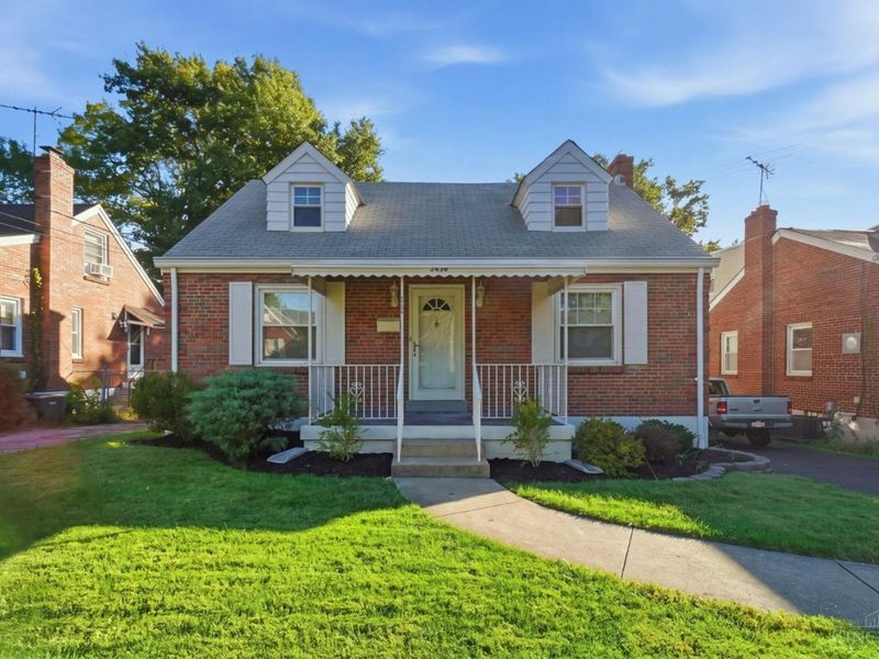 5458 Karen Avenue, Green Township, OH 45248 Photo 2