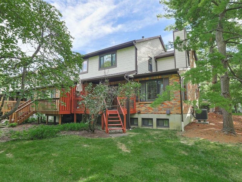 281 Carriage Circle Drive, Springdale, OH 45246 Photo 28