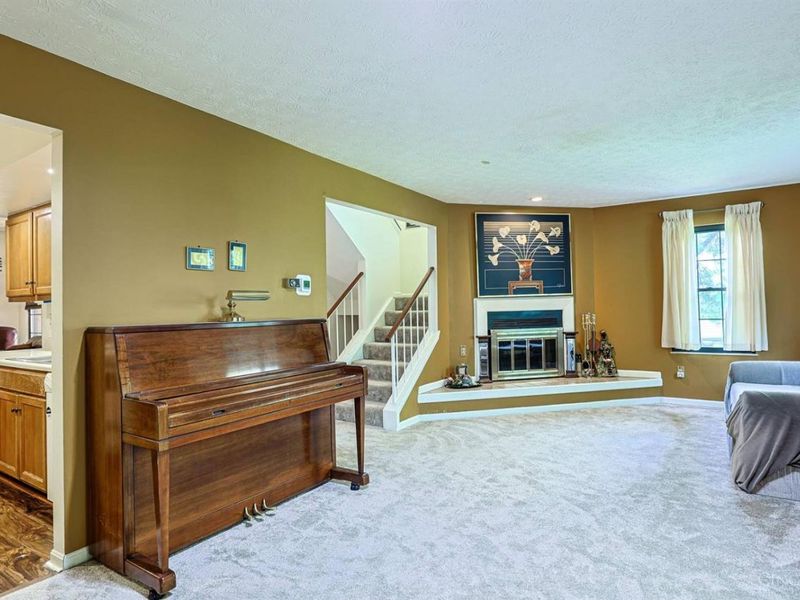 281 Carriage Circle Drive, Springdale, OH 45246 Photo 8