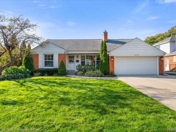 19955 Wedgewood Drive , Grosse Pointe Woods, Mi 48236