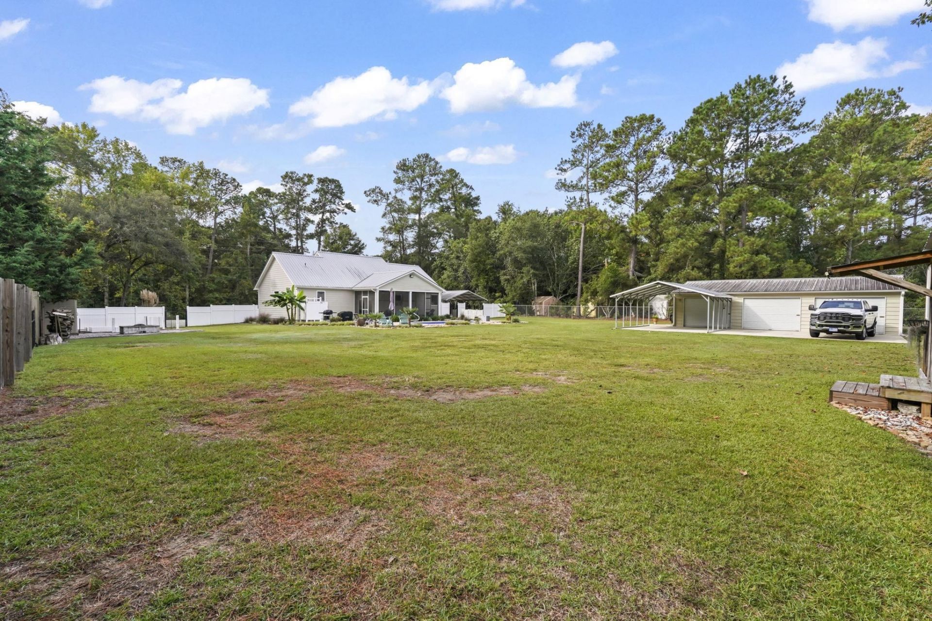 1906 Pond Rd. Photo 16