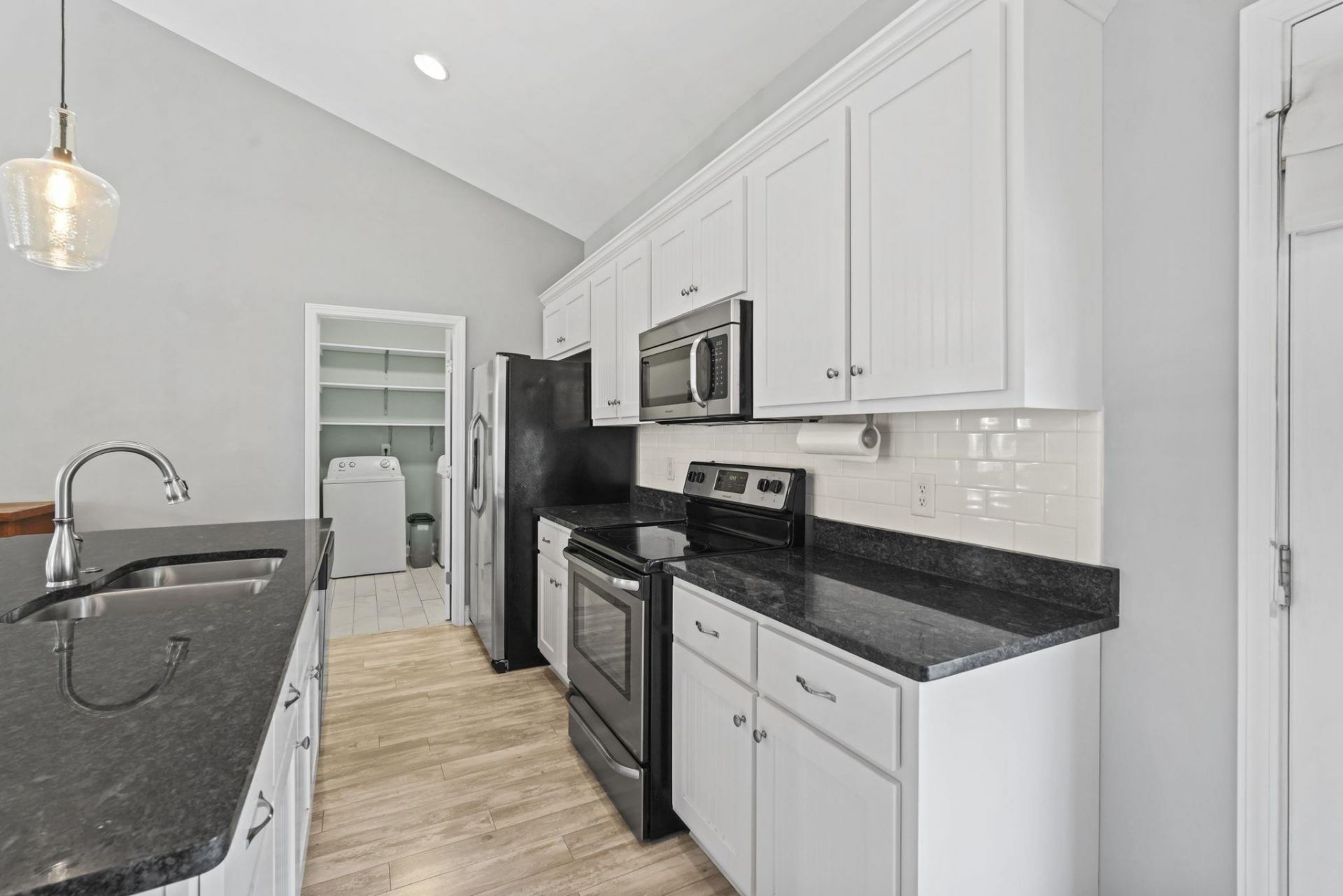 1906 Pond Rd. Photo 42