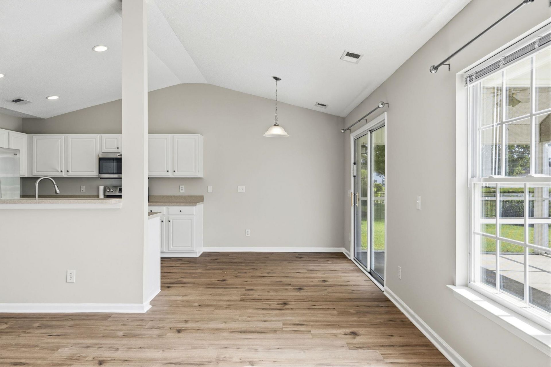 175 Tibton Circle Photo 14