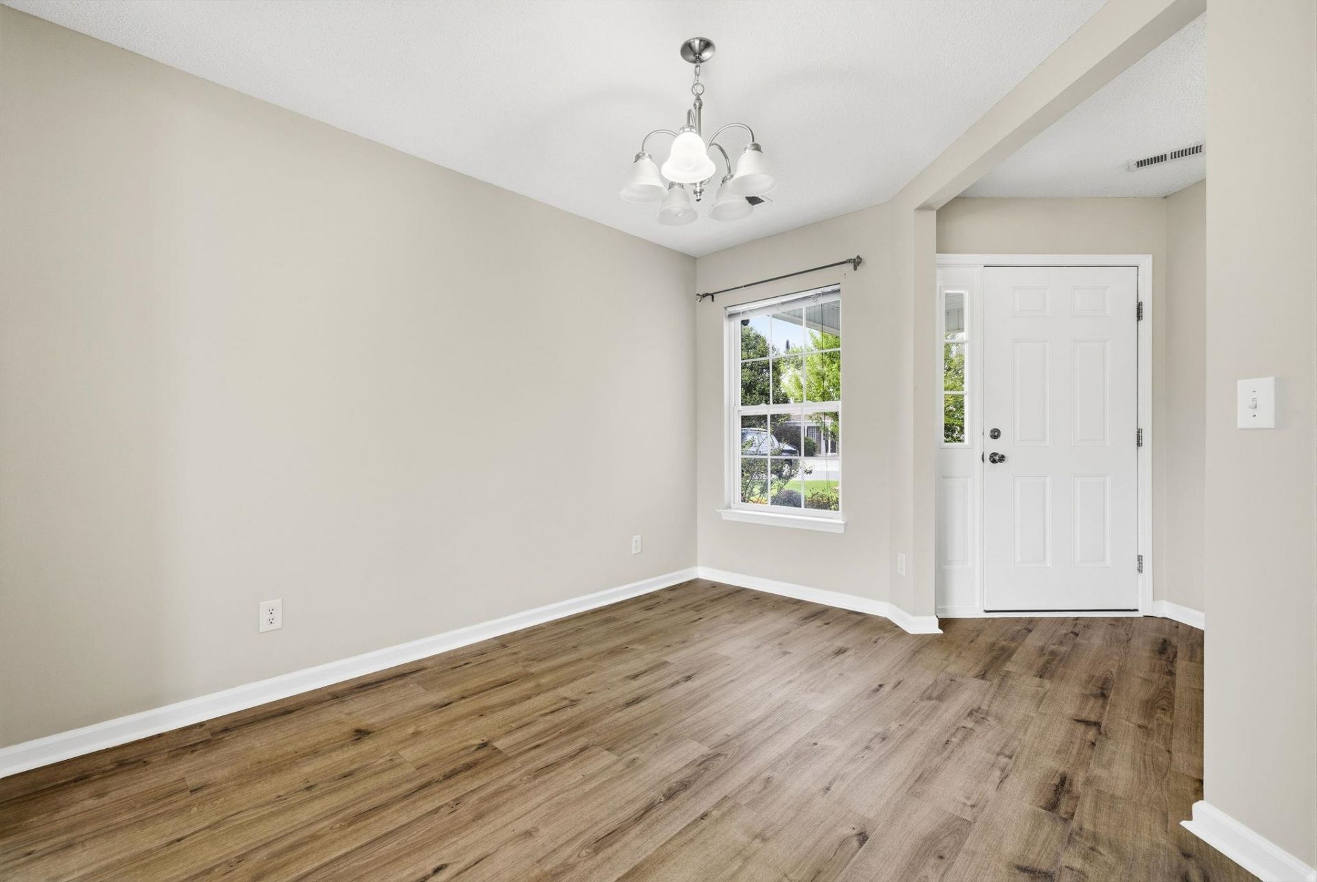175 Tibton Circle Photo 5