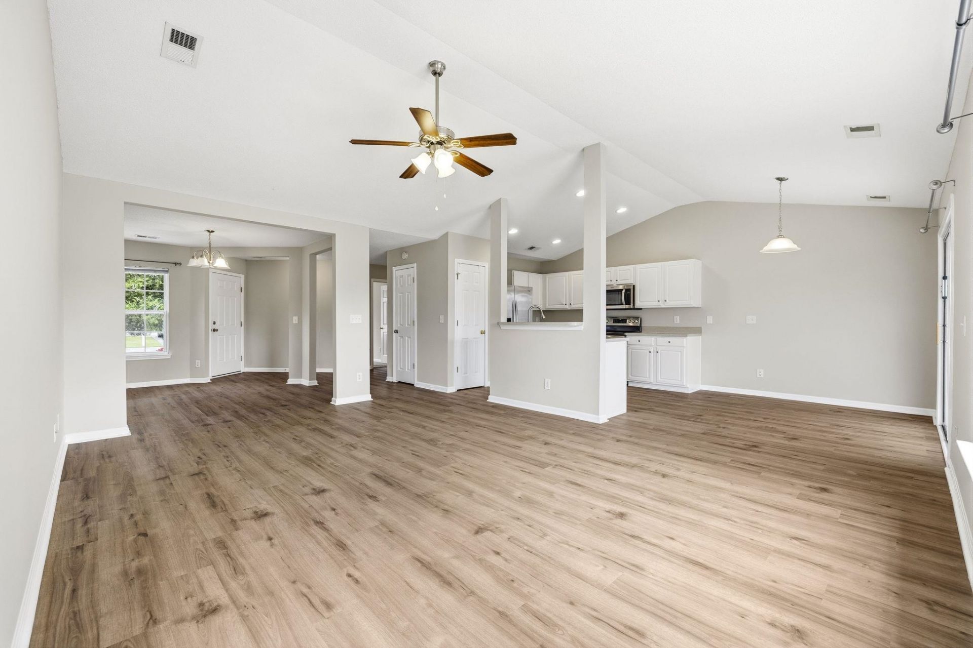 175 Tibton Circle Photo 8