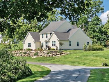 2645 LONGRIDGE DRIVE, HELLERTOWN, PA 18055