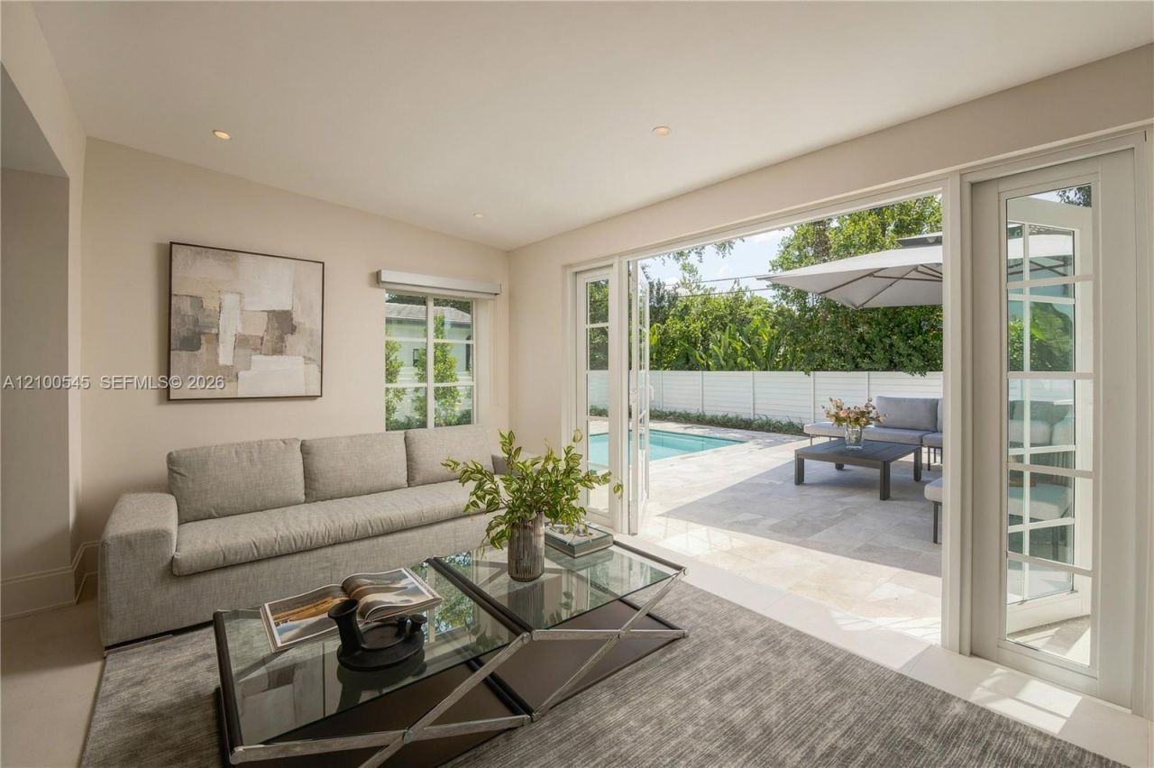 1042 NE 95th St, Miami Shores, FL 33138 Photo