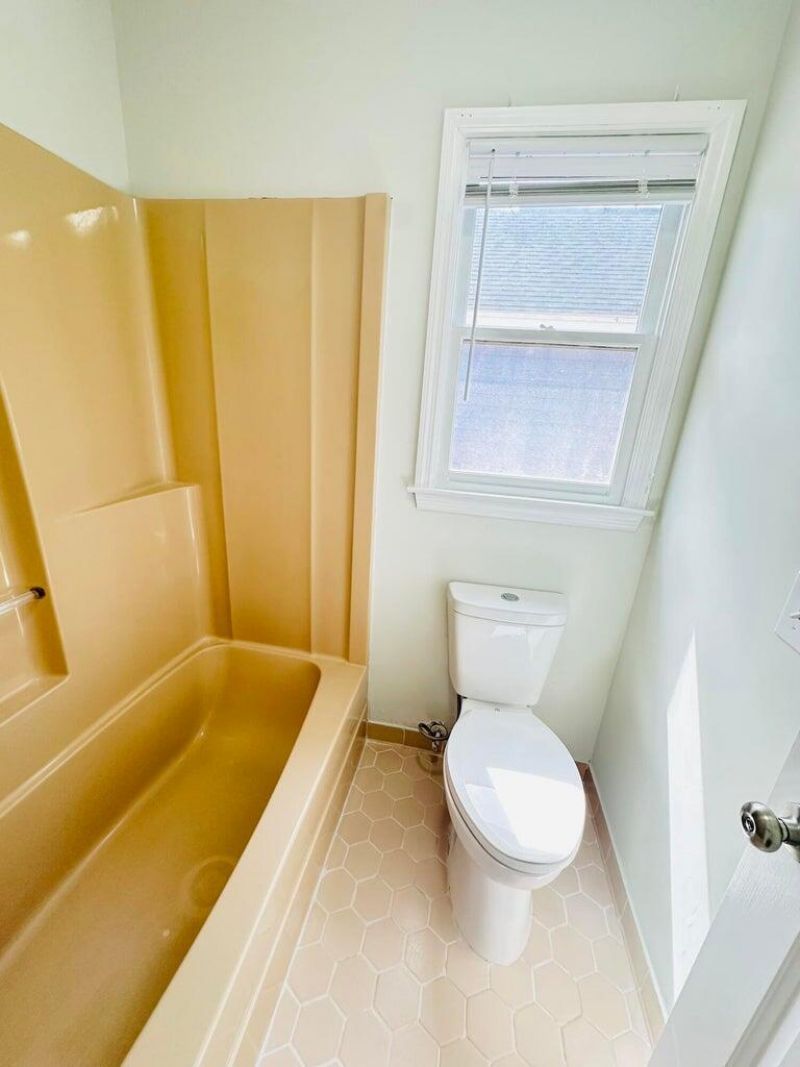 112 Mansfield Boulevard Photo 10