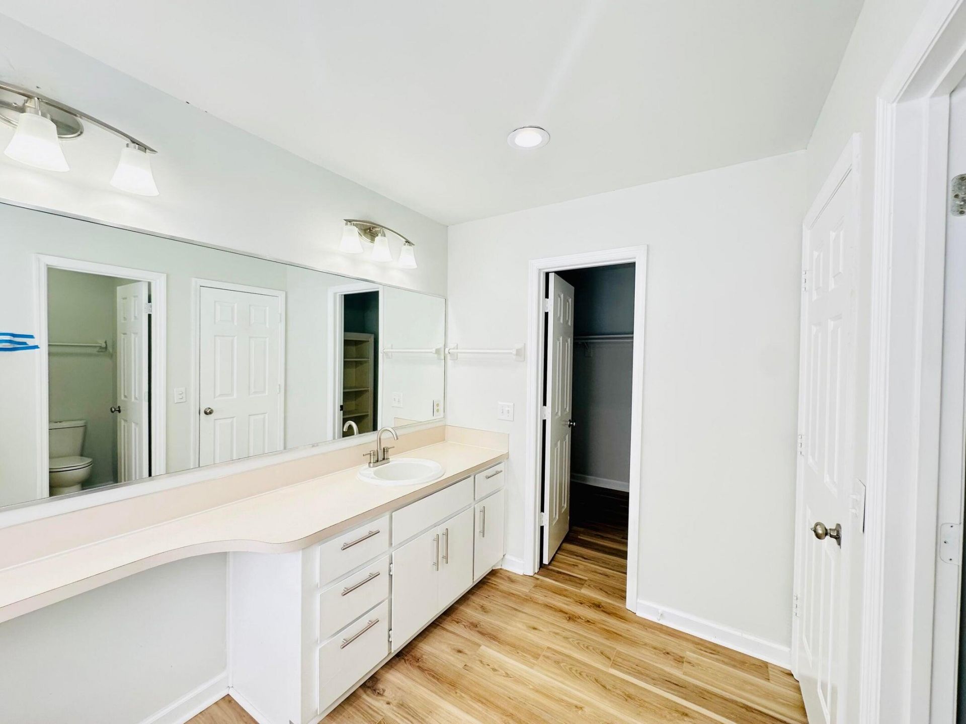 112 Mansfield Boulevard Photo 19