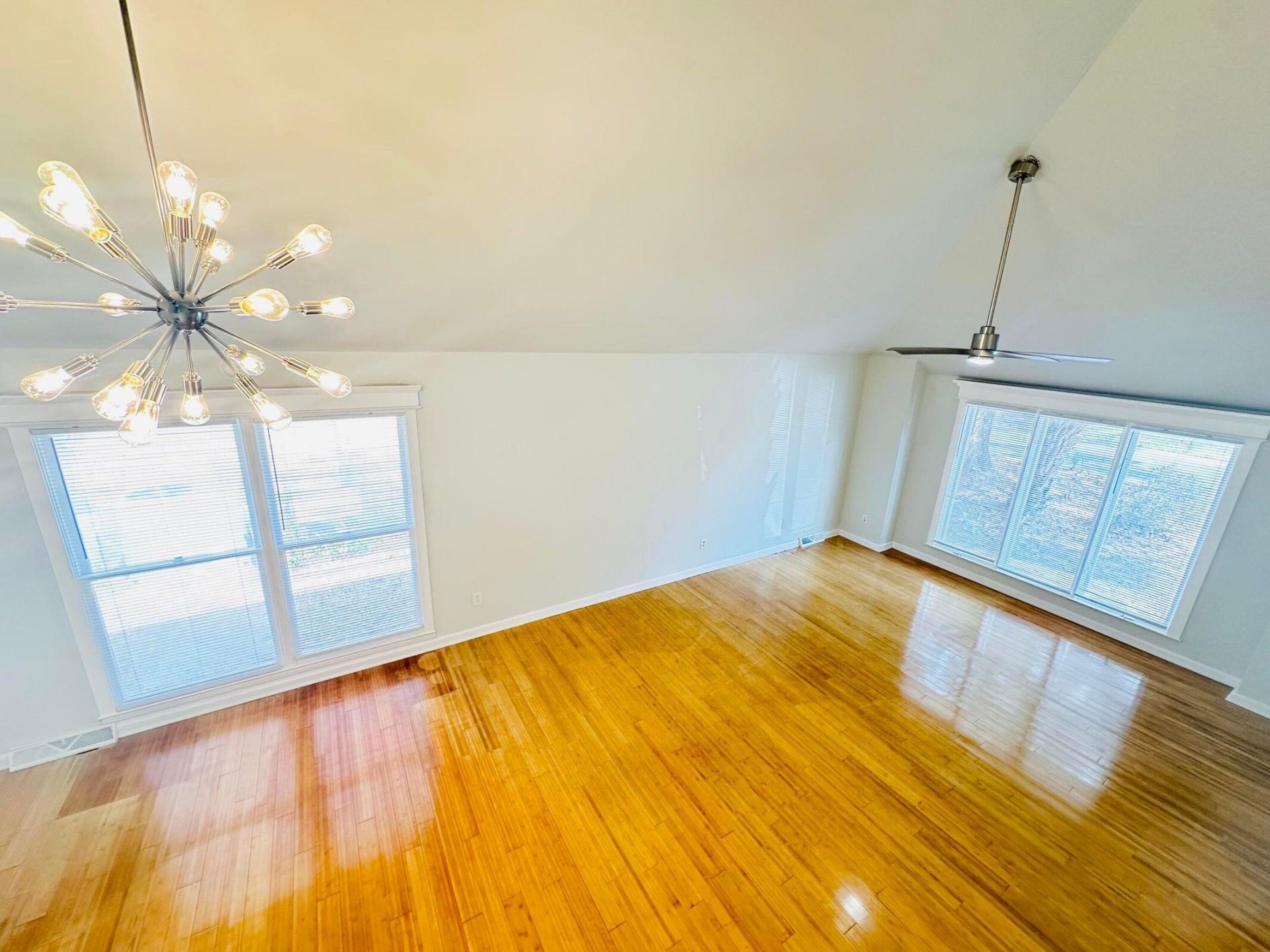 112 Mansfield Boulevard Photo 7