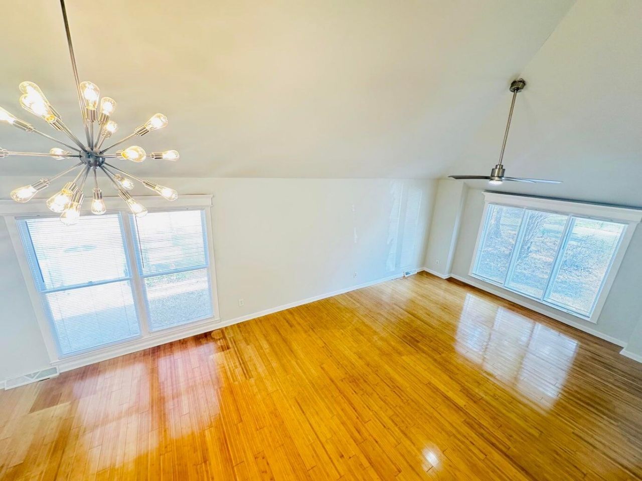 112 Mansfield Boulevard Photo 8