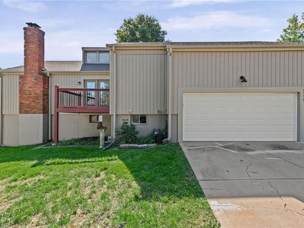 5225 NW 82nd Terrace, Kansas City, MO 64151