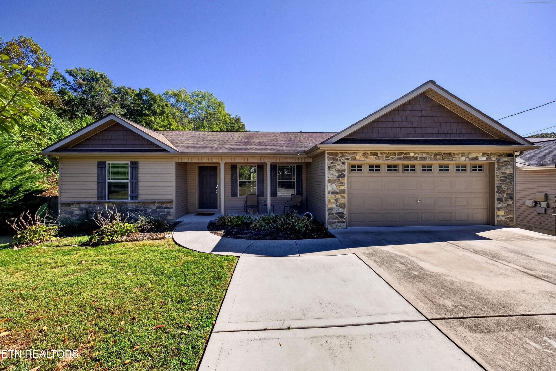 5900 Creekhead Drive, Knoxville, TN 37909 Main Photo