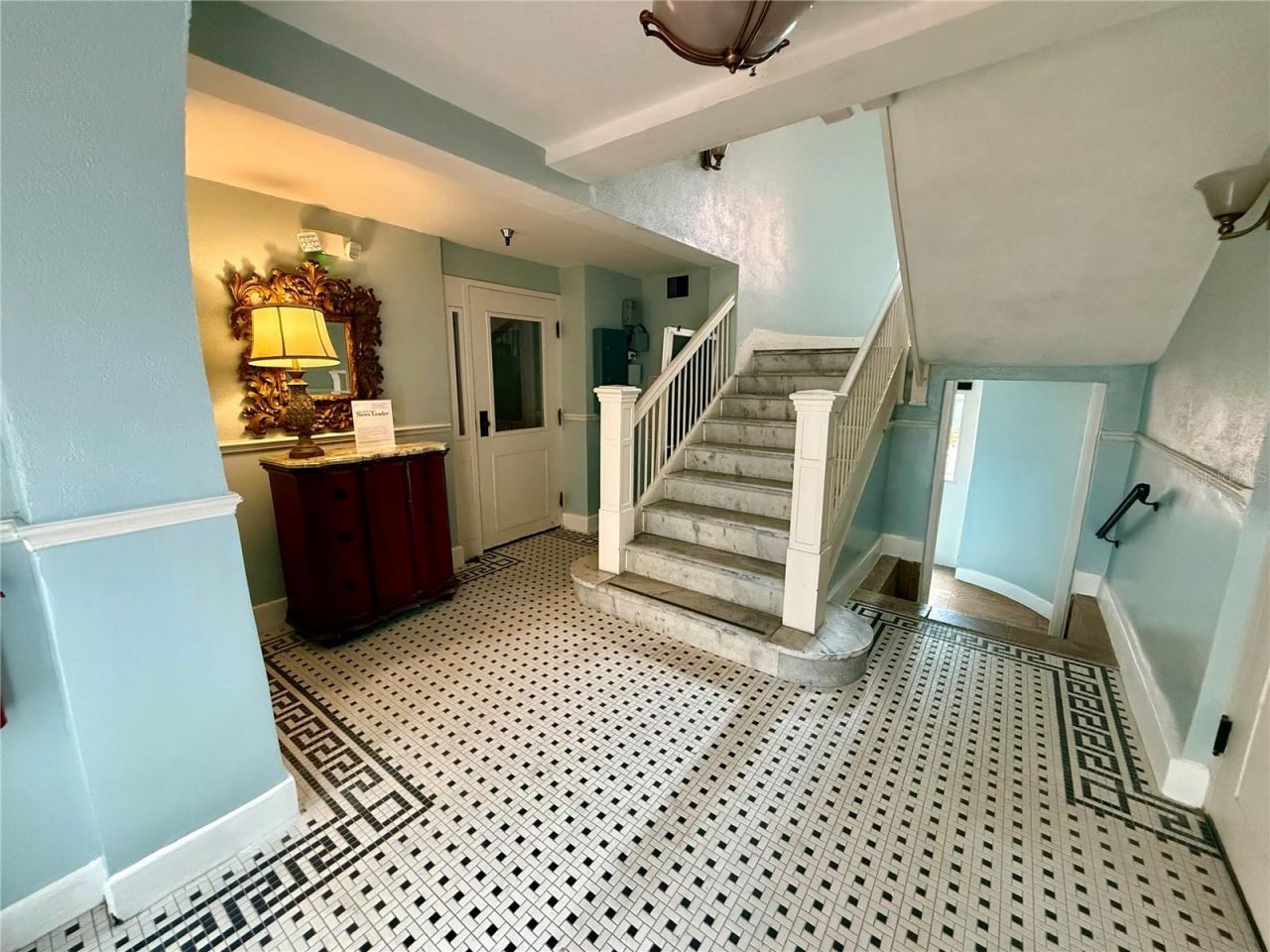 1221 N Palm Avenue , Unit 204, Sarasota, FL 34236 Photo