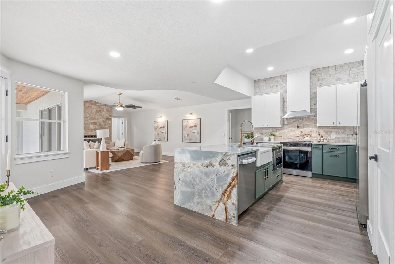 2602 S Miller Road , Valrico, FL 33596 Photo