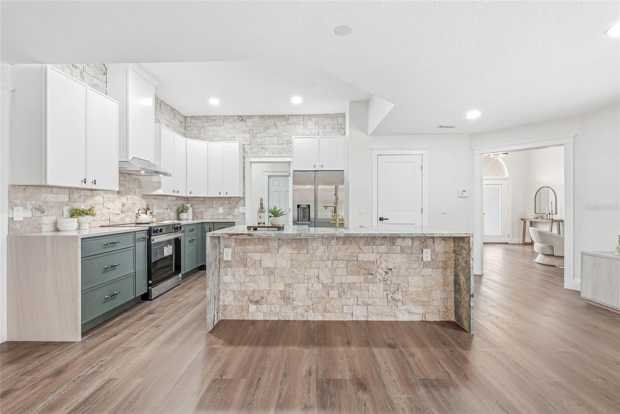 2602 S Miller Road , Valrico, FL 33596 Photo