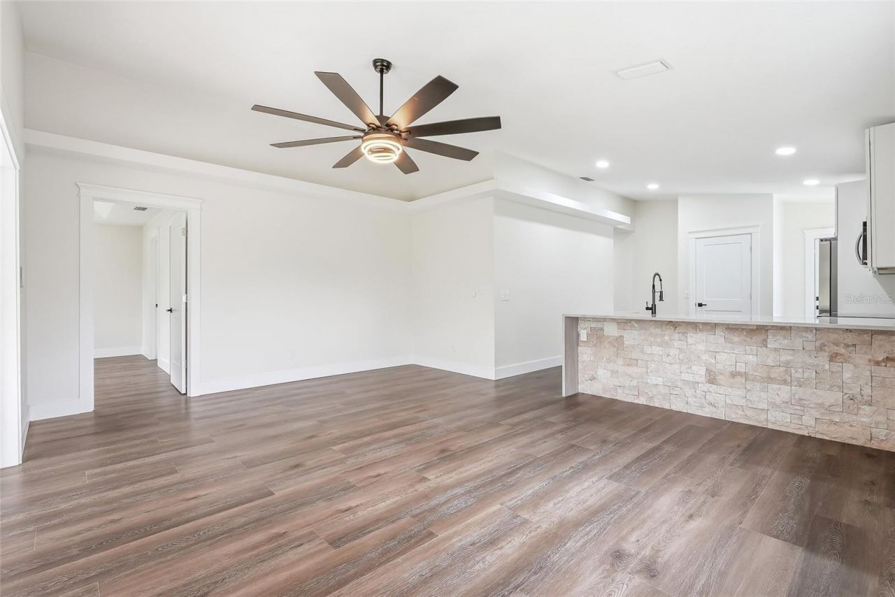 2602 S Miller Road , Valrico, FL 33596 Photo