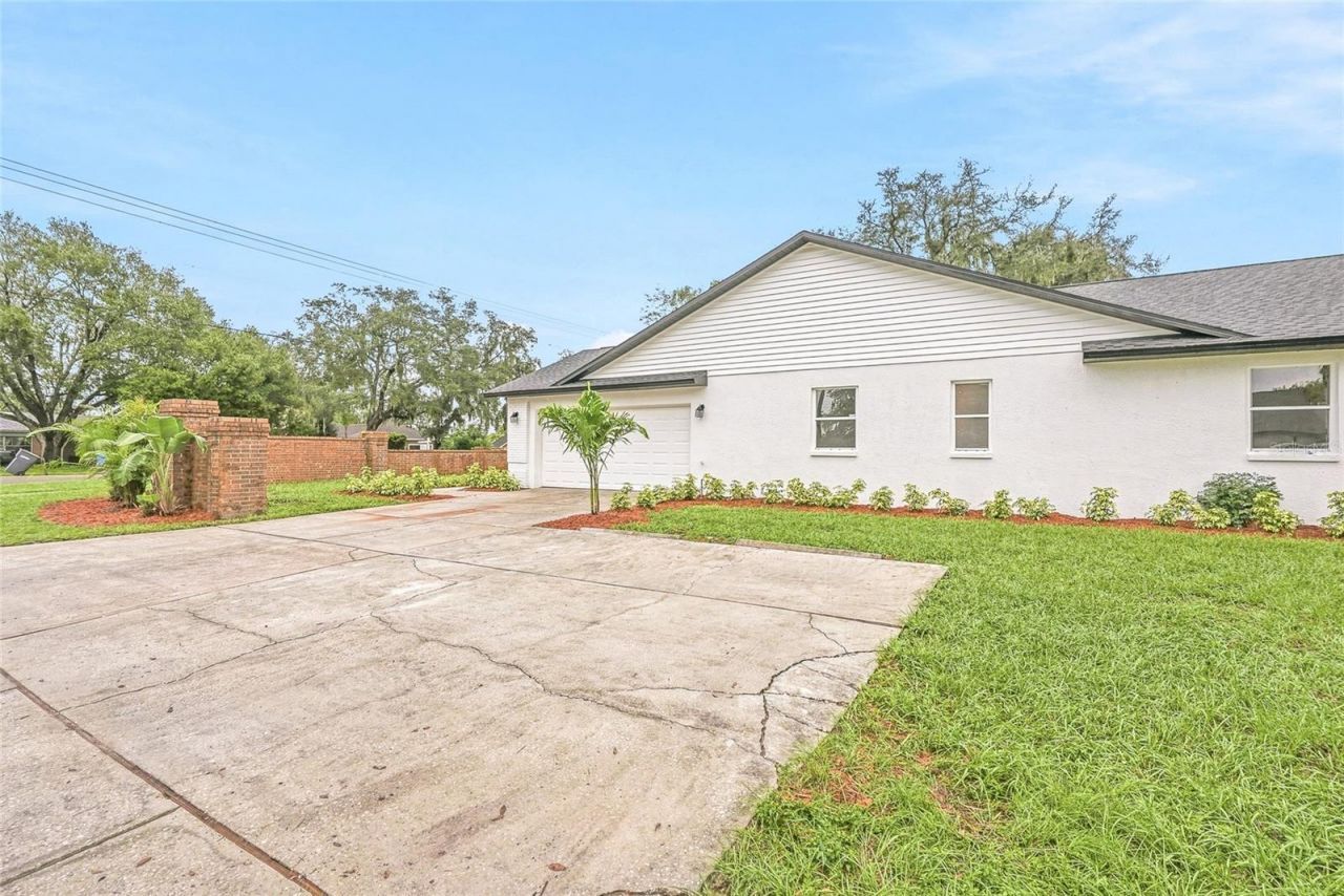 2602 S Miller Road , Valrico, FL 33596 Photo