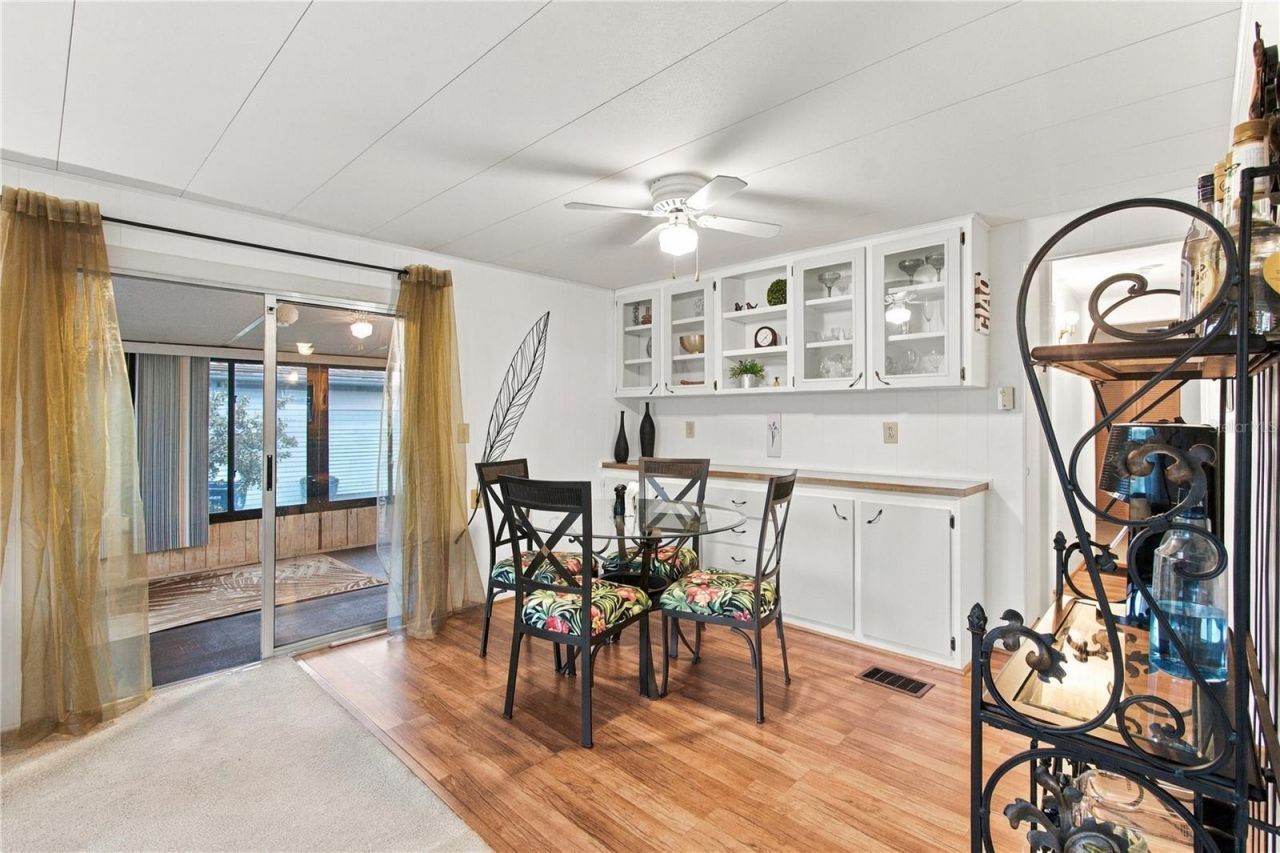 104 52nd Avenue Plaza E, Bradenton, FL 34203 Photo