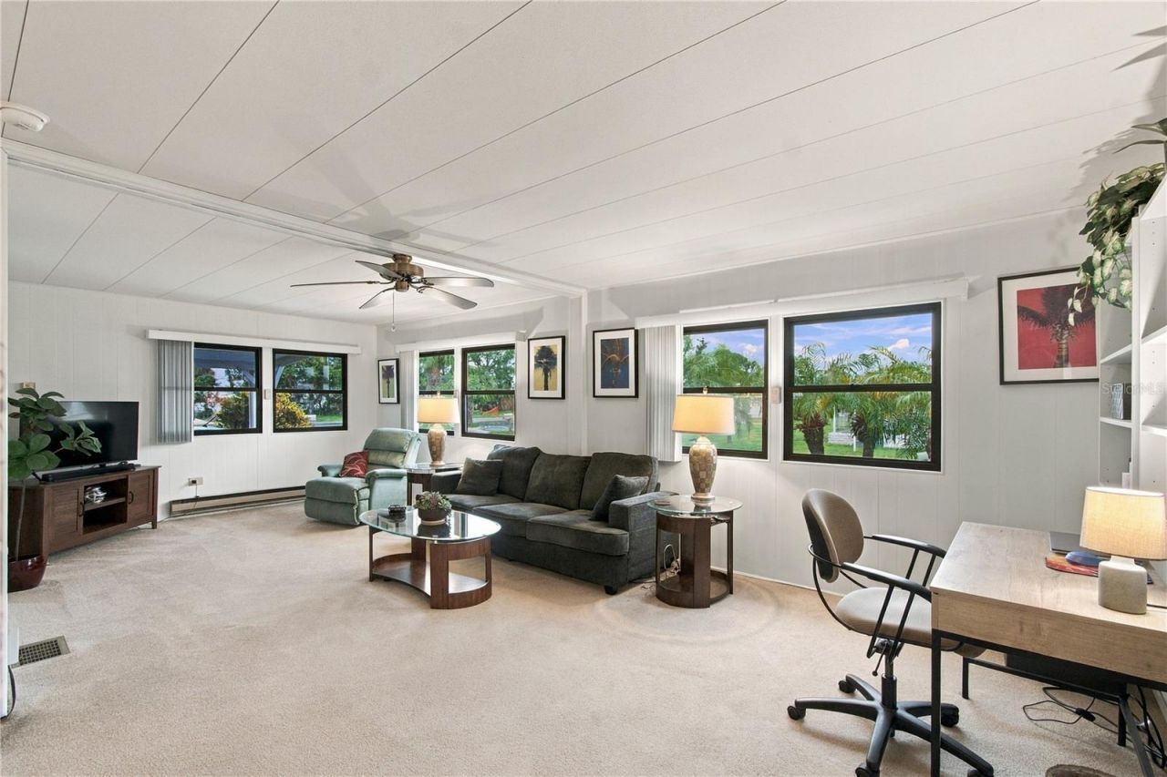 104 52nd Avenue Plaza E, Bradenton, FL 34203 Photo