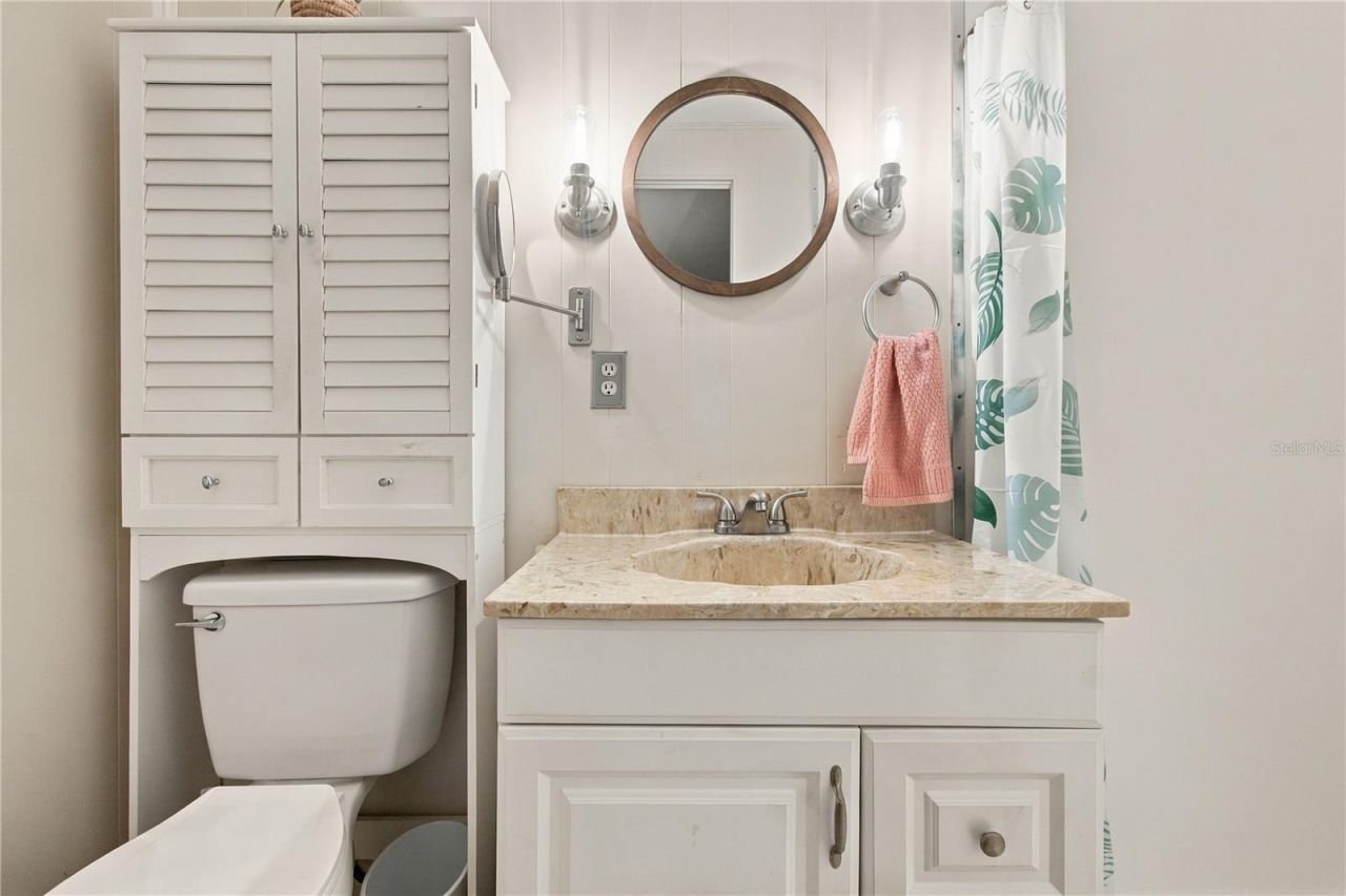 104 52nd Avenue Plaza E, Bradenton, FL 34203 Photo