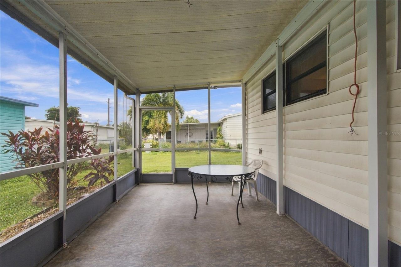 104 52nd Avenue Plaza E, Bradenton, FL 34203 Photo