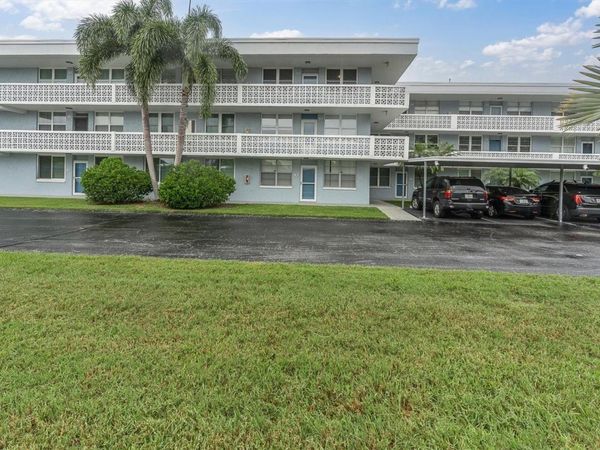 4715 BAY STREET NE, Unit 330, ST PETERSBURG, FL 33703