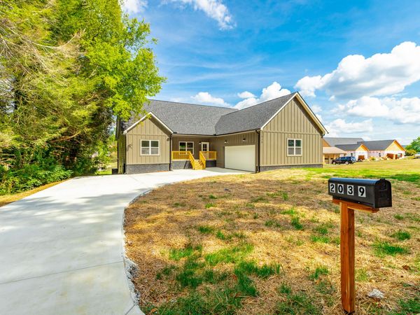 2039 Linwood Circle, Soddy Daisy, TN 37379
