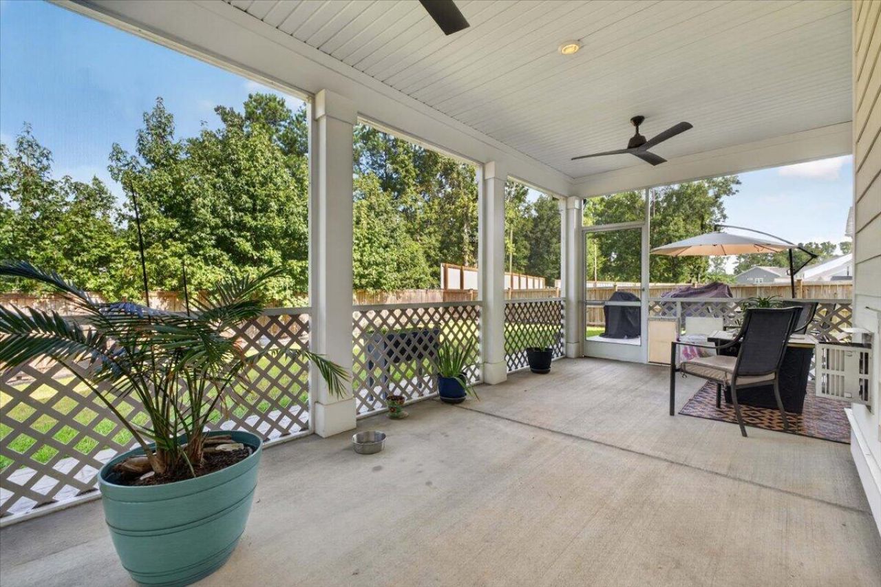 738 Opal Wing Street Photo 53
