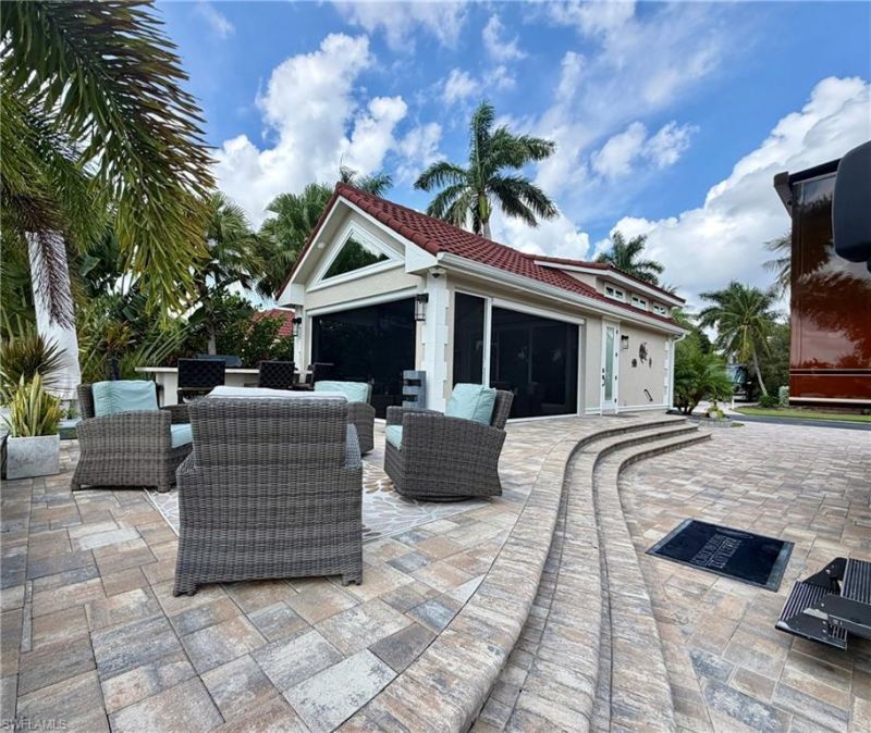 4689 Southern Breeze Dr , Naples, FL 34114 Photo