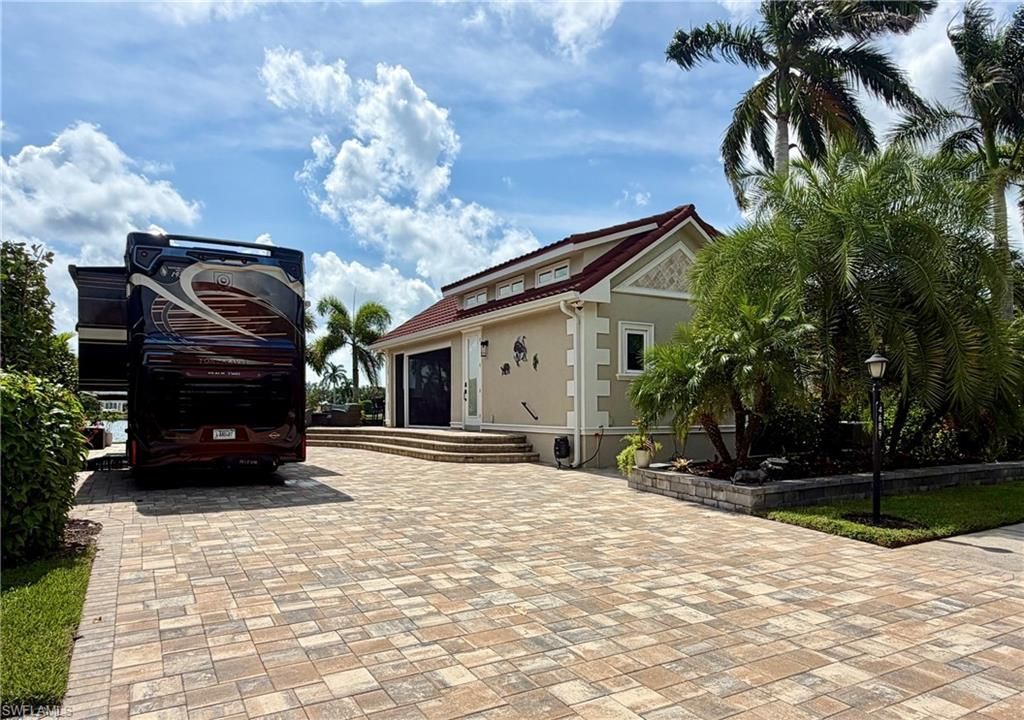 4689 Southern Breeze Dr , Naples, FL 34114 Photo