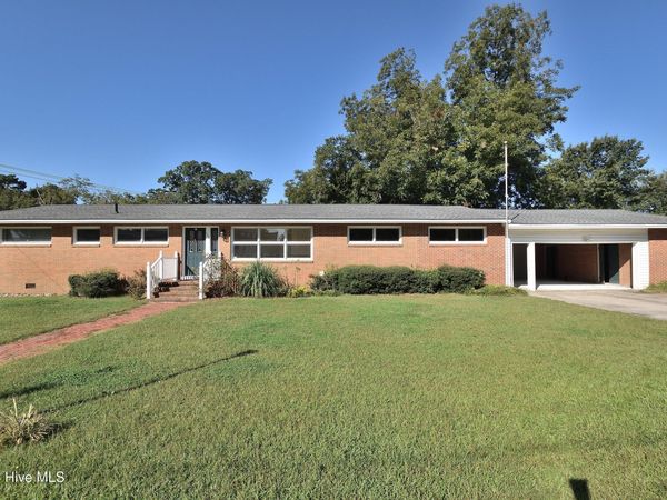 101 Ioka Street , Battleboro, NC 27809