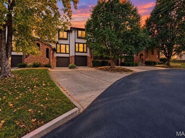 2308 Driftwood Place , St Louis, MO 63146