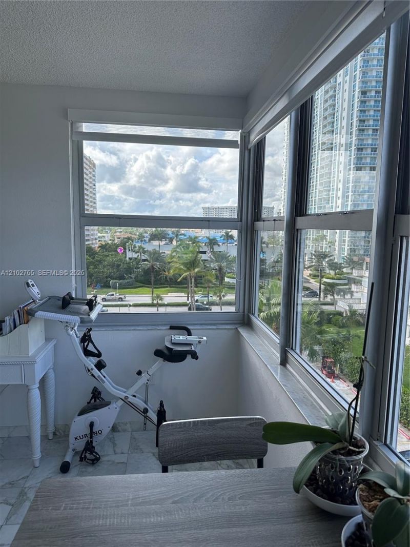 1950 S Ocean Dr , Unit 5F, Hallandale Beach, FL 33009 Photo