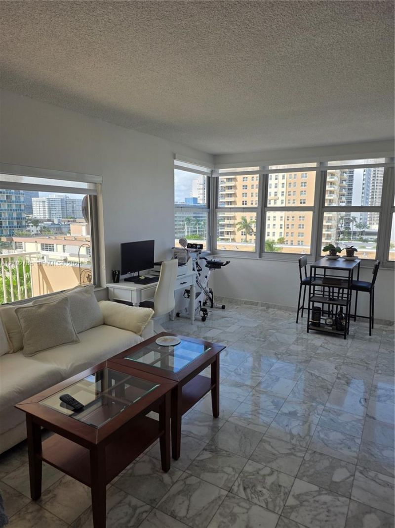 1950 S Ocean Dr , Unit 5F, Hallandale Beach, FL 33009 Photo