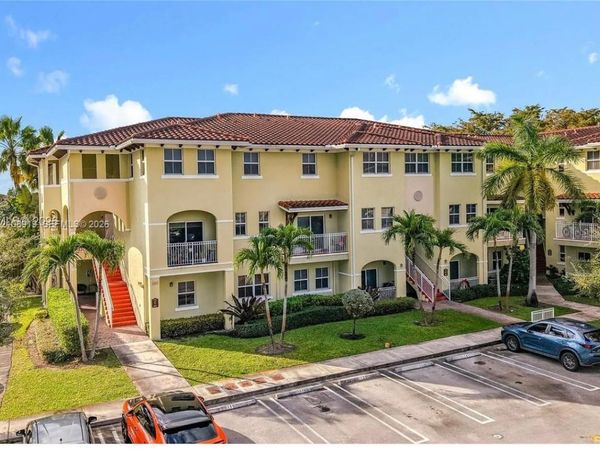 210 NW 109th Ave , Unit 210, Miami, FL 33172