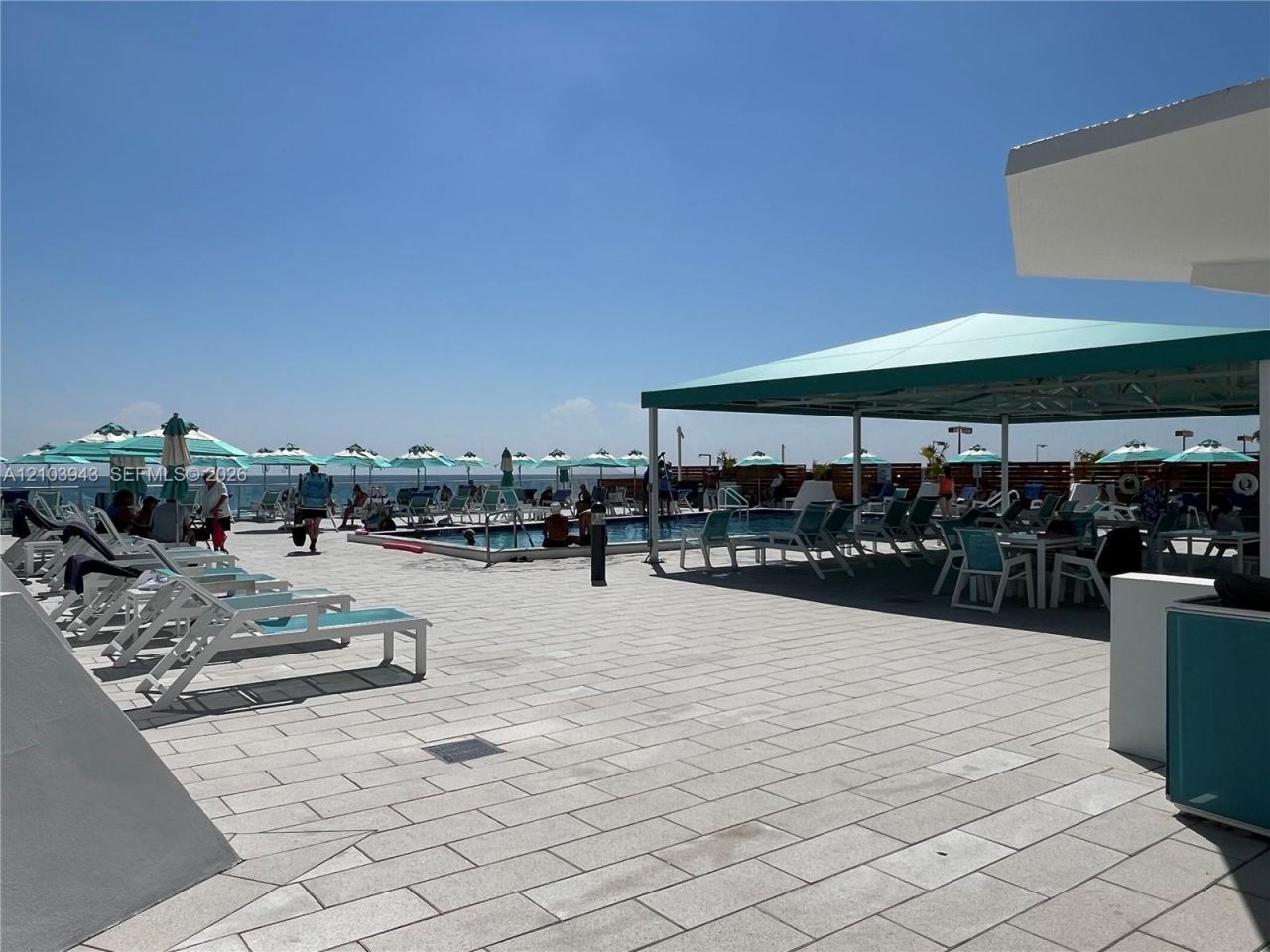 3140 S Ocean Dr , Unit 303, Hallandale Beach, FL 33009 Photo