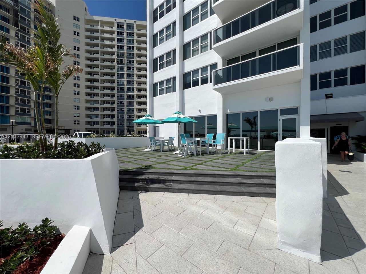 3140 S Ocean Dr , Unit 303, Hallandale Beach, FL 33009 Photo