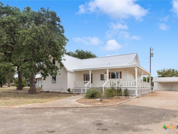 247 Sunday Circle , Fredericksburg, TX 78624