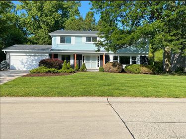 29621 Fernhill Drive, Farmington, Mi 48334