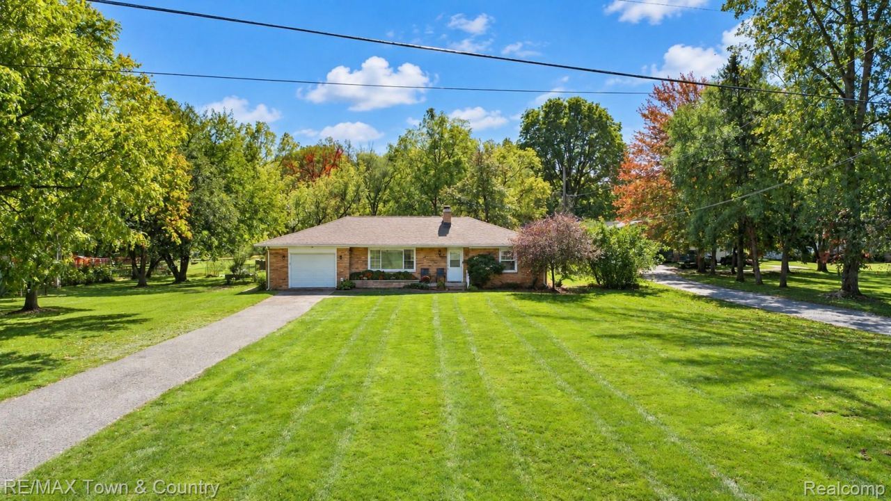 6133 Miller Road, Swartz Creek, Mi 48473 Main Photo