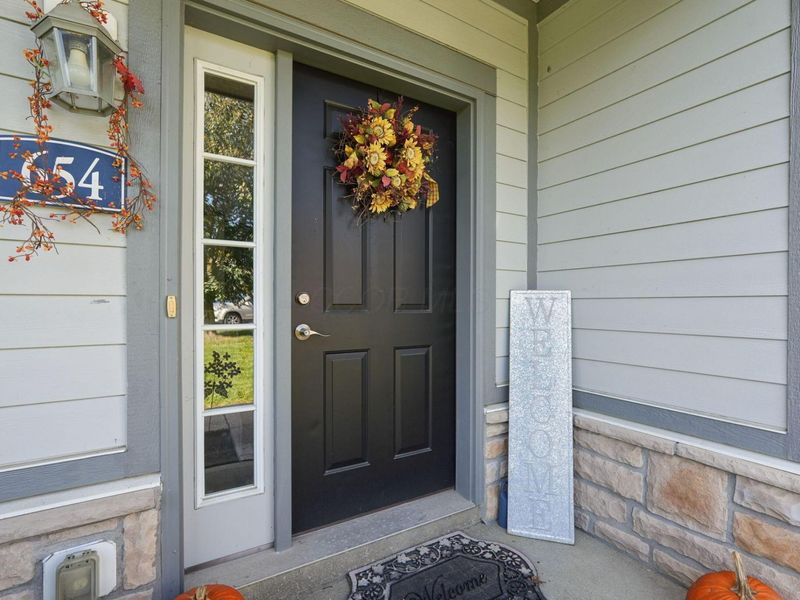 654 Wintergreen Way, Lewis Center, OH 43035 Photo 5