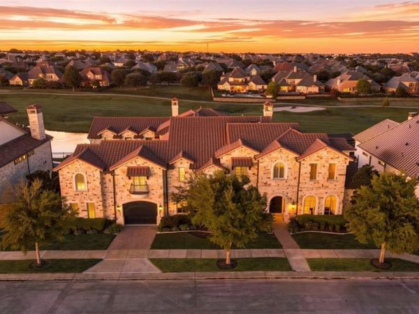 1105 Excalibur Boulevard, Lewisville, TX 75056